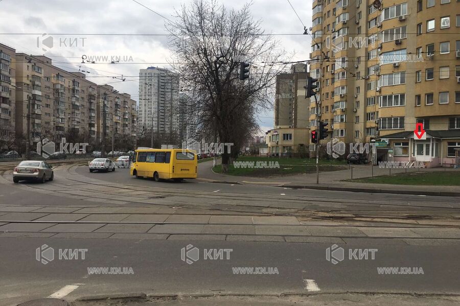 Aренда магазина Киев, Харьковский массив, 90м²