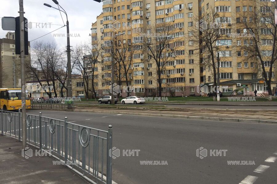 Aренда магазина Киев, Харьковский массив, 90м²