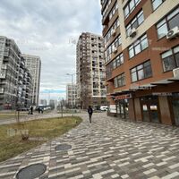 Продажа магазина Киев, Виноградарь, 190.4м²
