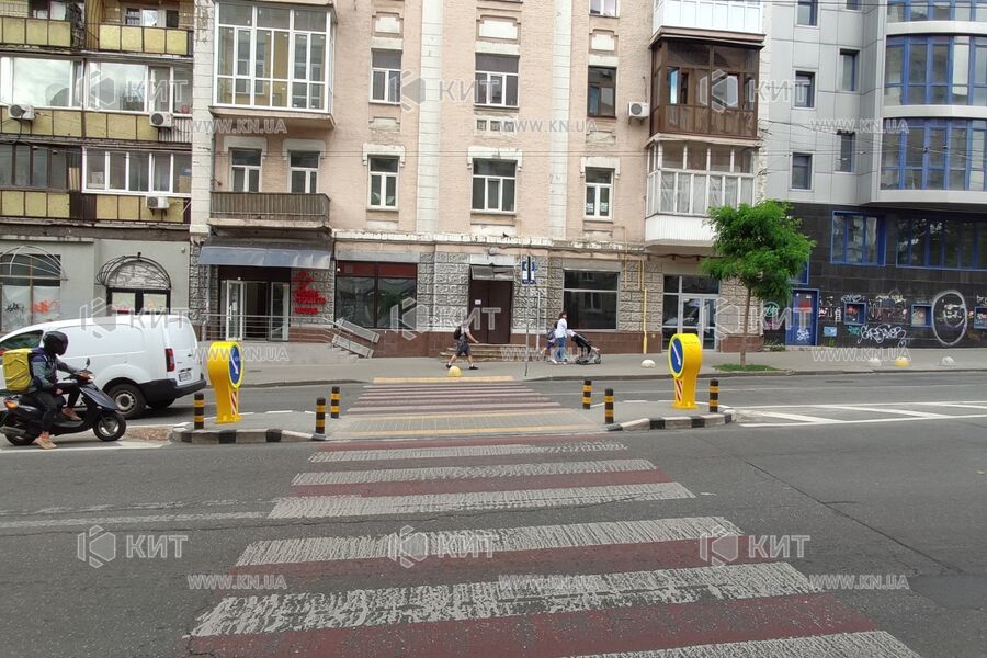 Aренда магазина Киев, Лукьяновка, 132м²