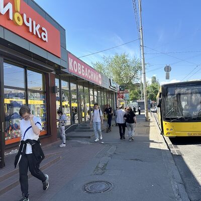  	Аренда Київ,  Володимира Сосюри вул. 