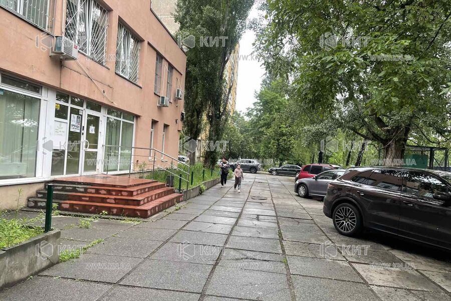 Aренда магазина Киев, Виноградарь, 161м²