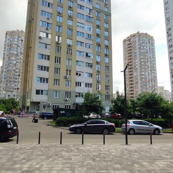 Аренда магазинов - Киев,  Припятская ул.