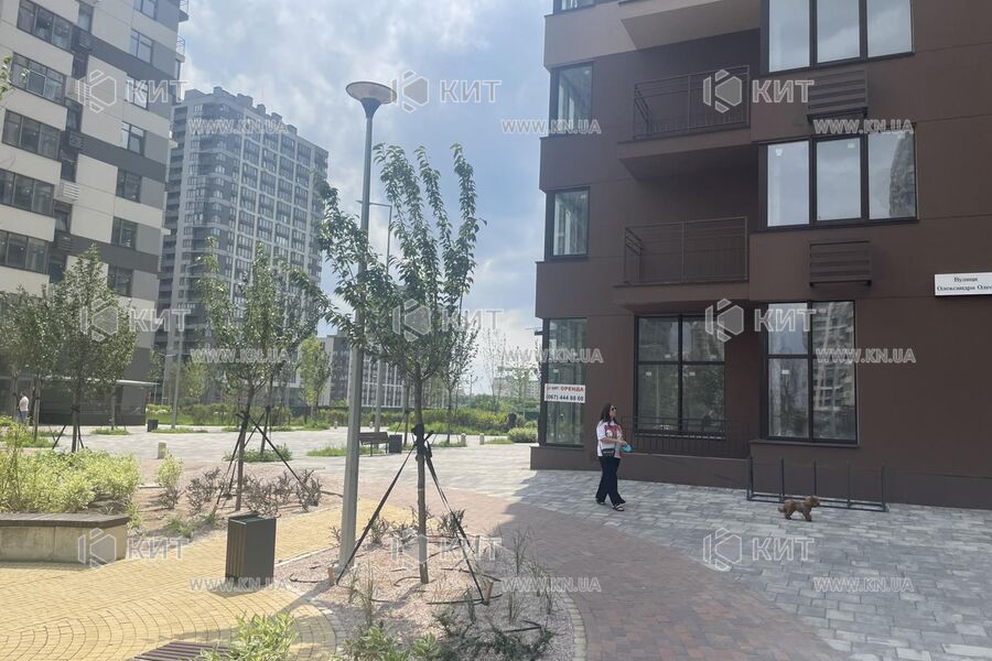 Aренда магазина Киев, Виноградарь, 136м²