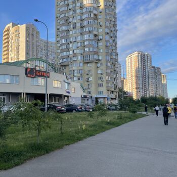 Аренда магазинов - Киев,  Анны Ахматовой ул.