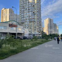 Aренда магазина Киев, Позняки, 336м²