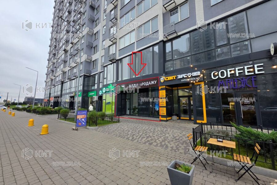 Aренда магазина Киев, Харьковский массив, 93м²