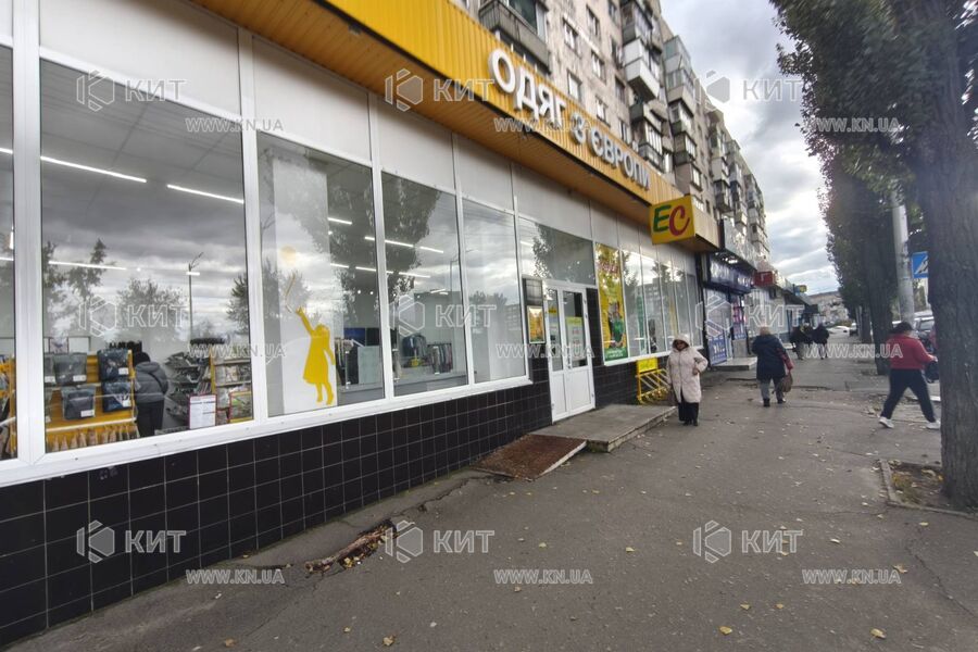 Aренда магазина Киев, Ленинградская пл., 228м²