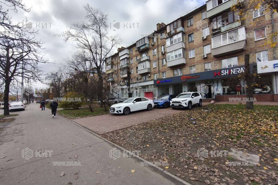 Оренда магазину Київ, Ленінградська пл., 246м²