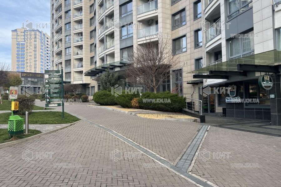 Aренда магазина Киев, Центр, 122.7м²