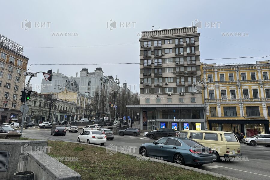 Aренда магазина Киев, Центр, 682.6м²