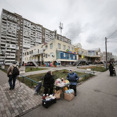  	Аренда Київ,  Анни Ахматової вул. 