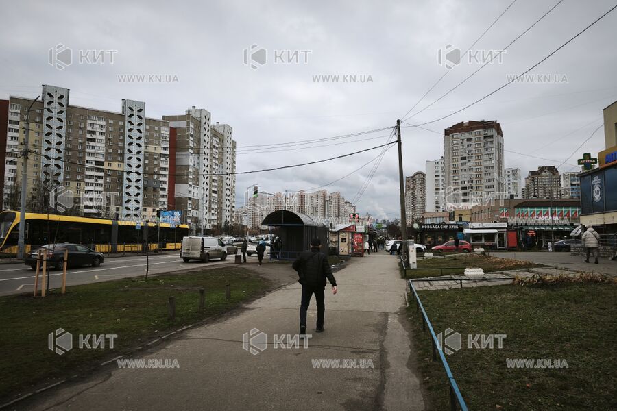 Aренда магазина Киев, Позняки, 114м²