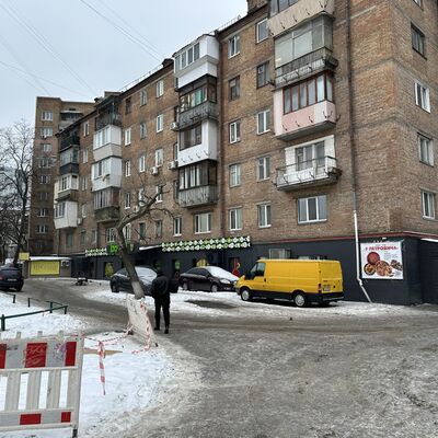 Продажа 	 Київ,  Голосіївський (40-річчя жовтня) пр. 