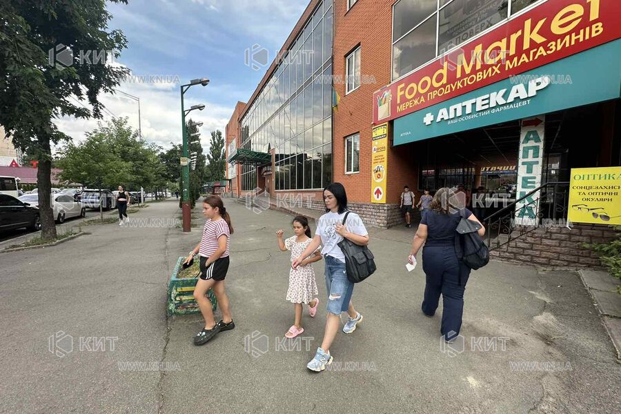 Aренда магазина Киев, Борщаговка, 185м²