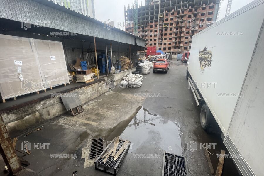 Aренда магазина Киев, Харьковский массив, 1700м²