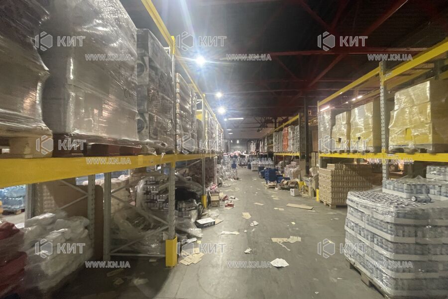 Aренда магазина Киев, Харьковский массив, 1700м²