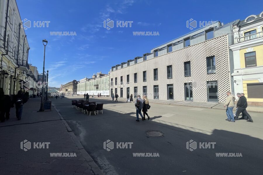 Aренда магазина Киев, Центр, 195.4м²