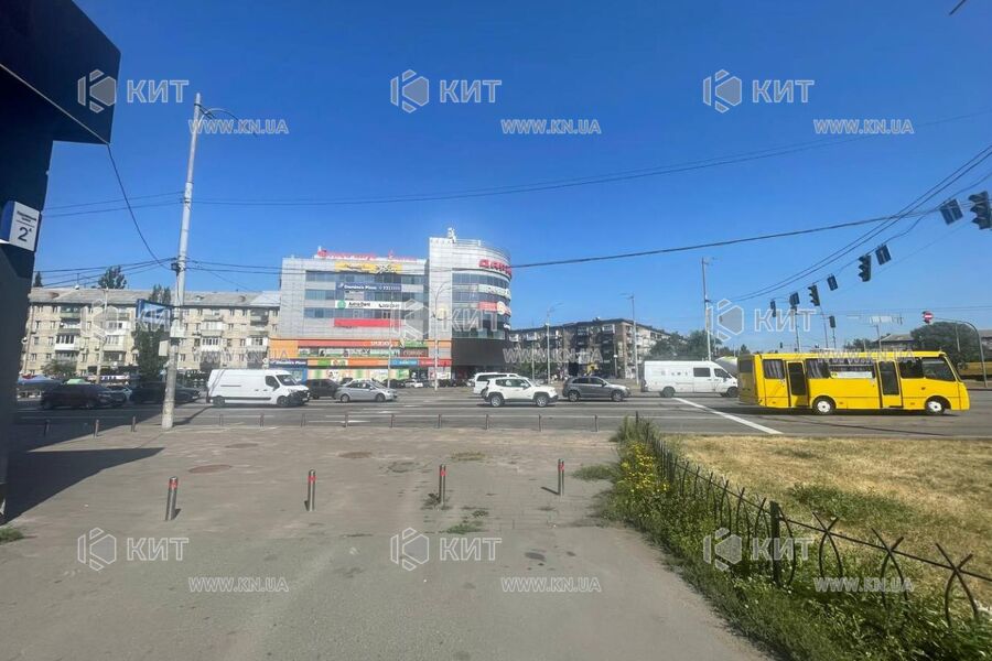 Aренда магазина Киев, Дарницкая пл., 245м²