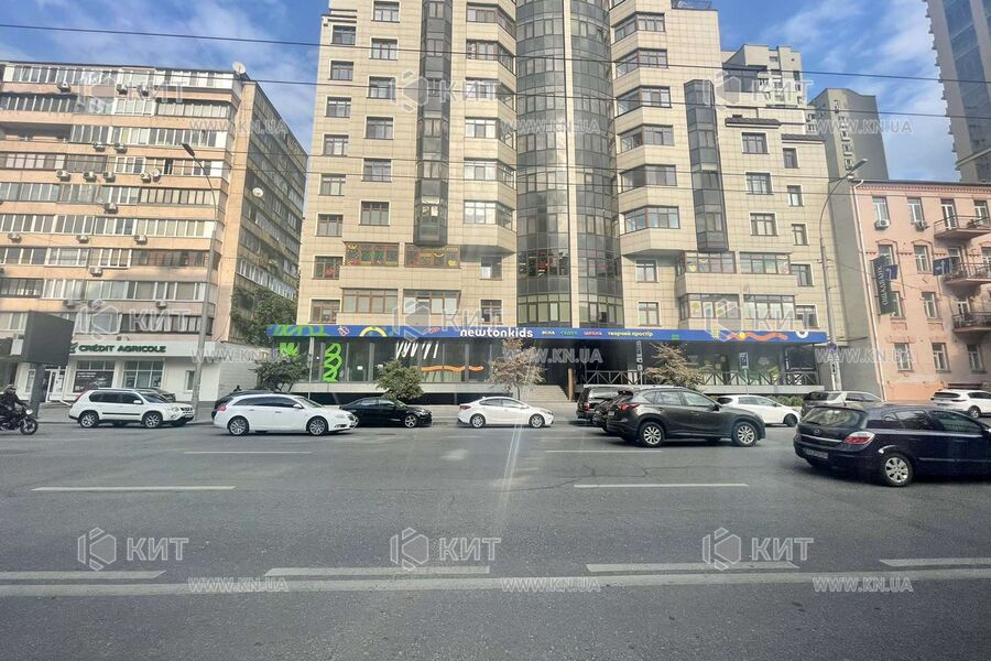 Aренда магазина Киев, Центр, 182м²