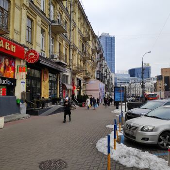 Продаж магазинів - Київ,  Басейна вул.