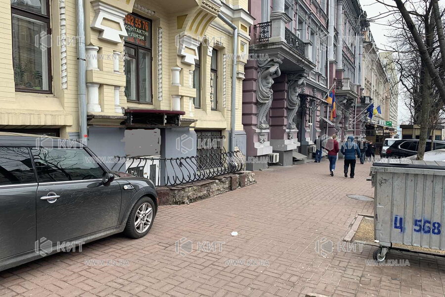 Продажа магазина Киев, Центр, 131м²