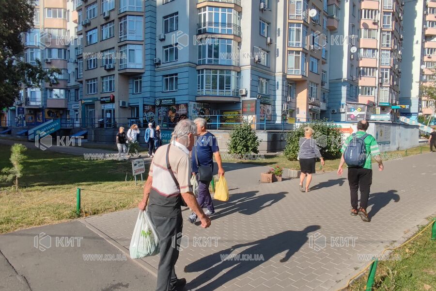 Aренда магазина Киев, Теремки 2, 109м²