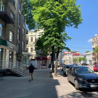 Продажа 	 Харьков,  Гиршмана ул. 