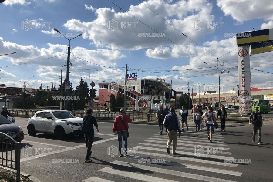 Aренда магазина Харьков, Барабашова, 361м²