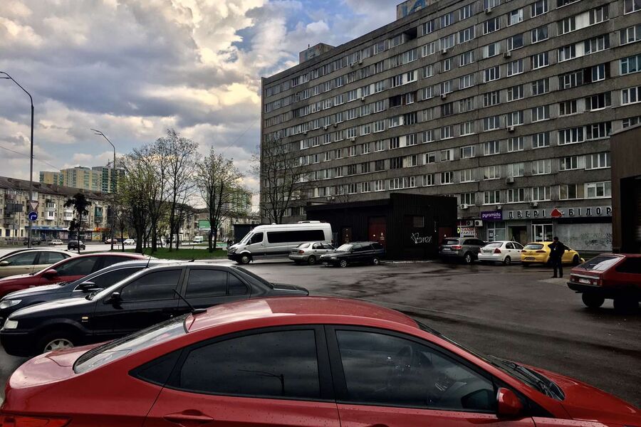 Aренда магазина Киев, Ленинградская пл., 64м²