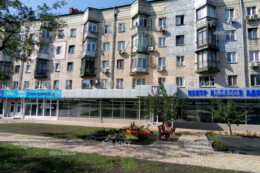 Aренда магазина Киев, Харьковский массив, 106м²