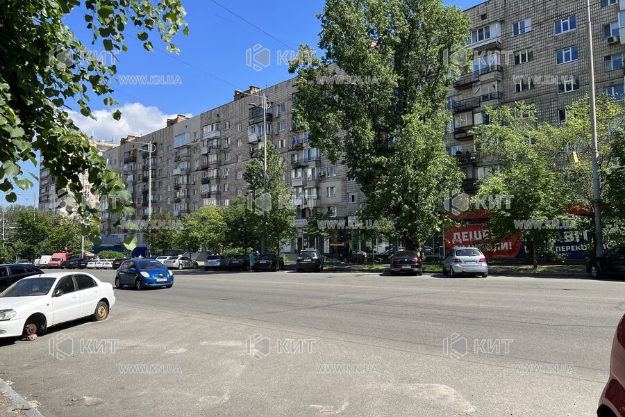 Aренда магазина Киев, Соломенка, 94м²