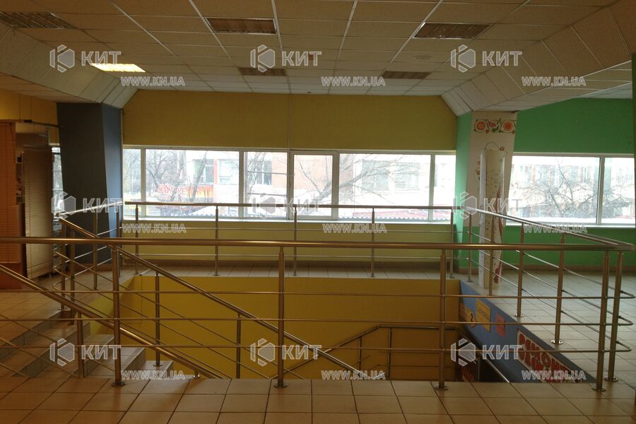 Aренда магазина Киев, Лесной массив, 400м²