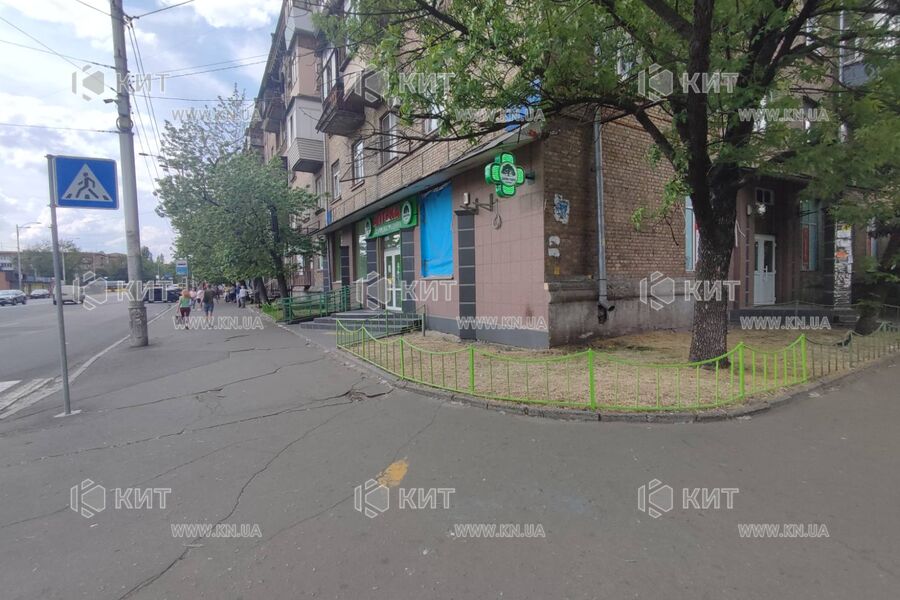 Оренда магазину Київ, Ленінградська пл., 140м²