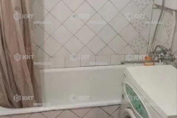 Продаж квартири Харків, ХТЗ, Рогань, 32м²