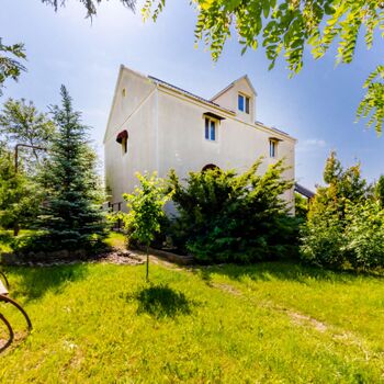 Продаж будинків та таунхаусів - Харків,  Олексіївська вул.