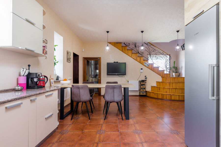 Продажа дома Харьков, Алексеевка, 184м²