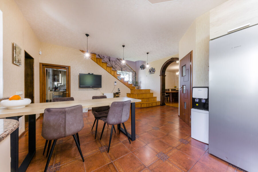 Продажа дома Харьков, Алексеевка, 184м²