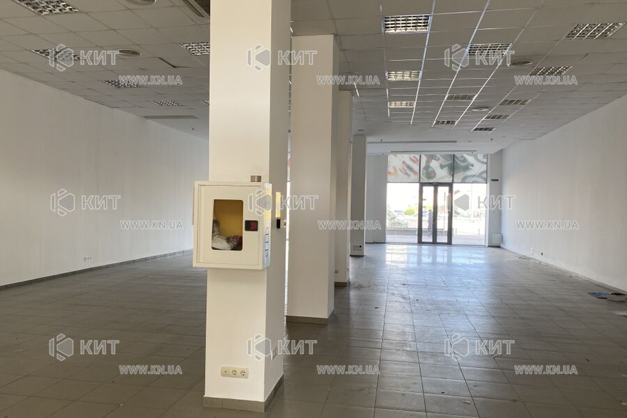 Aренда магазина Киев, Петровка, 296м²