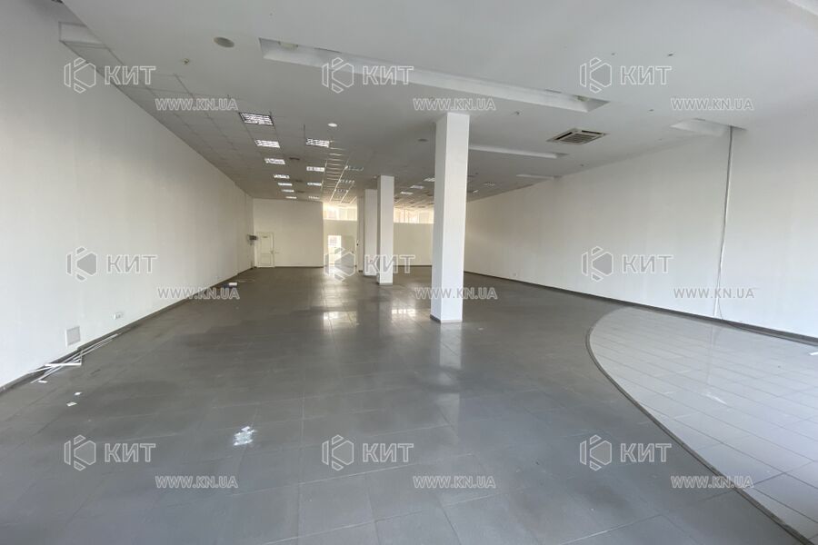 Aренда магазина Киев, Петровка, 296м²