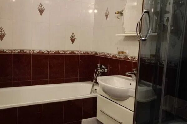 Продажа квартиры Харьков, ХТЗ, Рогань, 95м²