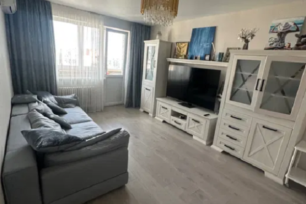 Продаж квартири Харків, Наукова, 55м²