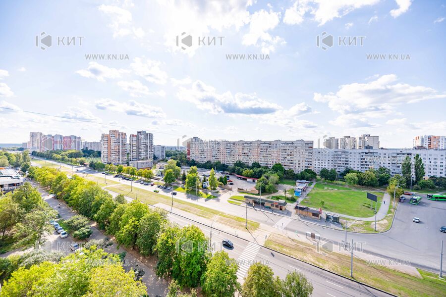 Продаж квартири Харків, Олексіївка, 65м²