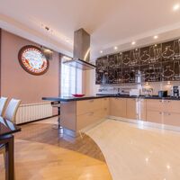 Продажа квартиры Харьков, Павлово Поле, 225м²