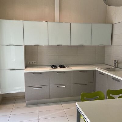 Продажа 	 Харків,  Мироносицька вул.   15