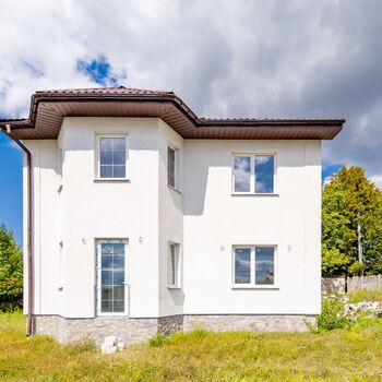 Продажа домов и таунхаусов - Дергачи,  Центральная ул.