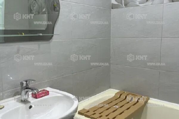 Продаж квартири Харків, Олексіївка, 40м²