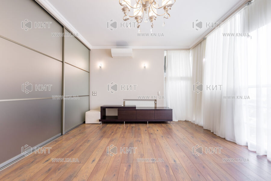 Продаж квартири Харків, Центр, 168м²