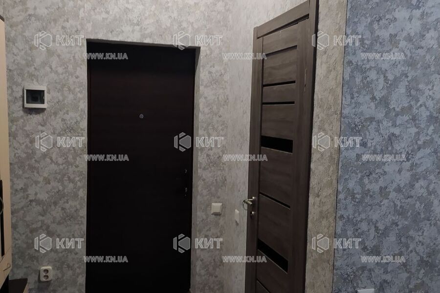 Продаж квартири Харків, ХТЗ, Рогань, 21м²