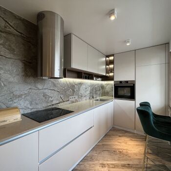 Продаж квартир - Харків,  Москалівська (Жовтневої Революції) вул.  9